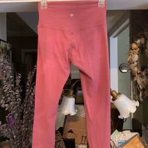Lululemon size 6 Dusty Rose colored cropped leggings- Nice condition